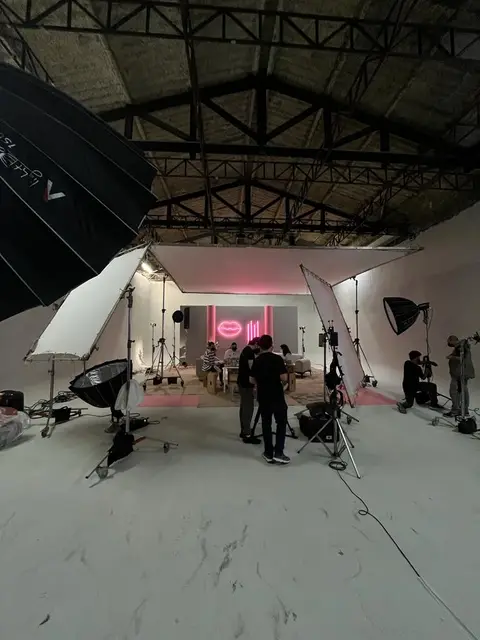 Eduardo Auricchio on set